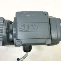 Sew-Eurodrive 0.18kw, R07 DRN63M4 50Hz, r/min: 1375/142, 230/400V, 0.99A/0.56A, 0.18kW Getriebemotor