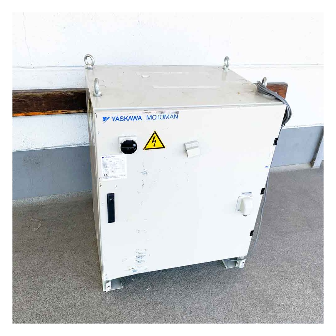 YASKAWA Motoman DX100, 2.5kVA, Robot Type: MA1800, JZRCR-YSV08-11 (Converter: SRDA-C0A30A01A-E, Ver. 04003, JZNC-YSU01-1E, JANCD-YBK01-1E, JZNC-YIU-02-E, YRK01-1E)  Motoman Robot Controller