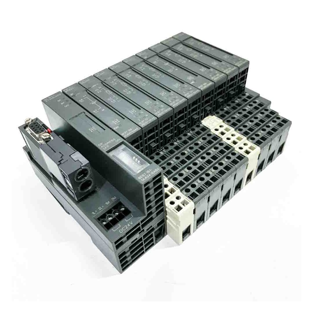 SIEMENS 6ES7 151-1AA04-0AB0 + 2x 6ES7 138-4CA01-0AA0 + 4x 6ES7 131-4BD01-0AA0 + 3x 6ES7 132-4BD01-0AA0 24V Module